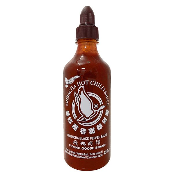 SRIRACHA CHILI SAUCE W/BLACK PEPPER